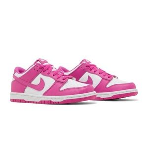 Nike dunks low